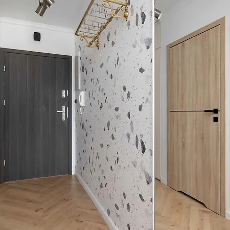 Stylish With Garden And Parking In By Renters * Żywiec