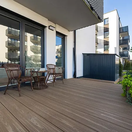 Daire Stylish With Garden And Parking In By Renters Żywiec