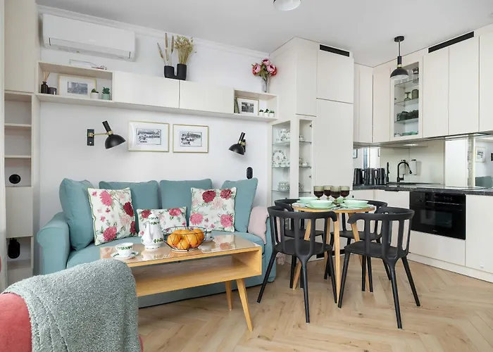 Apartmán Stylish With Garden And Parking In By Renters *