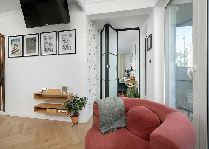 アパート Stylish With Garden And Parking In By Renters