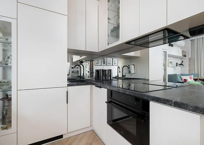 Apartmán Stylish With Garden And Parking In By Renters *