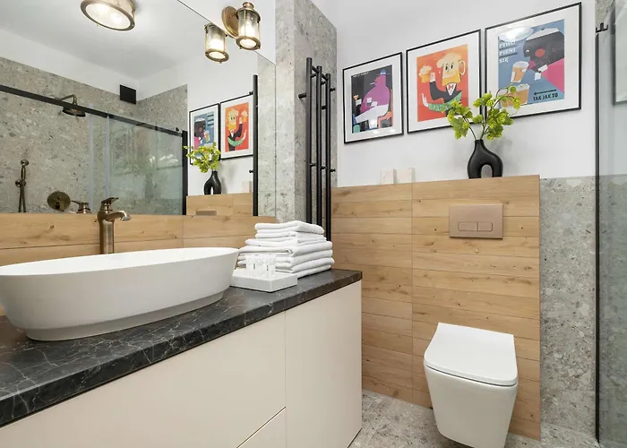 Stylish With Garden And Parking In By Renters * Żywiec