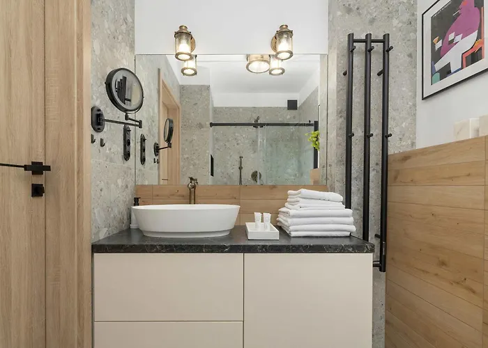 Apartmán Stylish With Garden And Parking In By Renters *