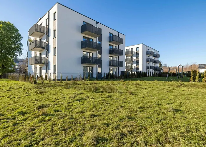 Stylish With Garden And Parking In By Renters Apartmán *